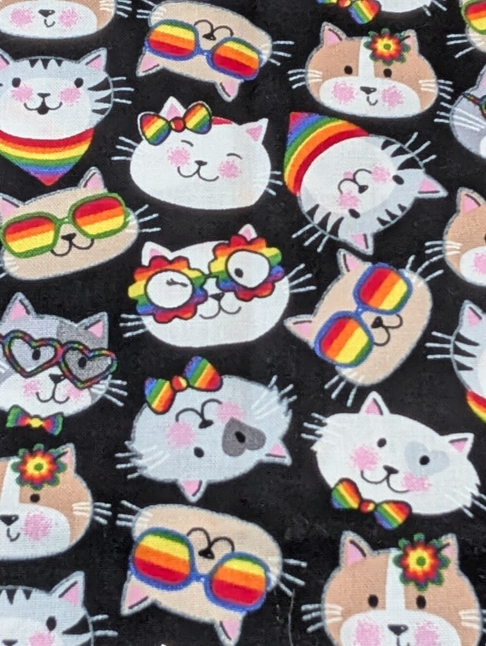 Multi-Pack of 8 Fun Cat Themed Fabric Remnants - Picture 4 of 6